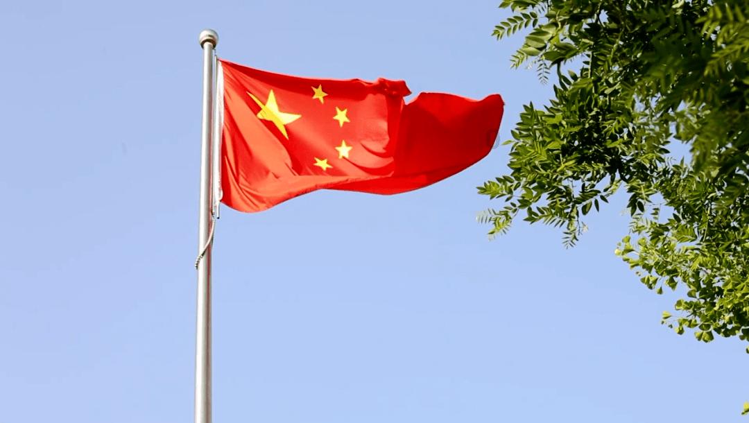 逃离森林湖畔